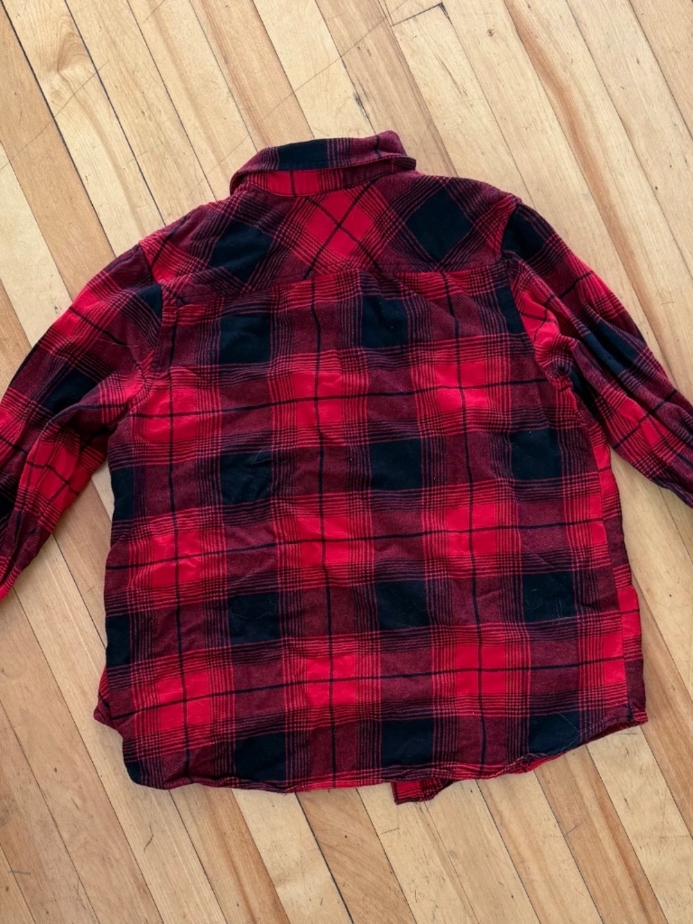 Red flannel - Picture 2 of 2